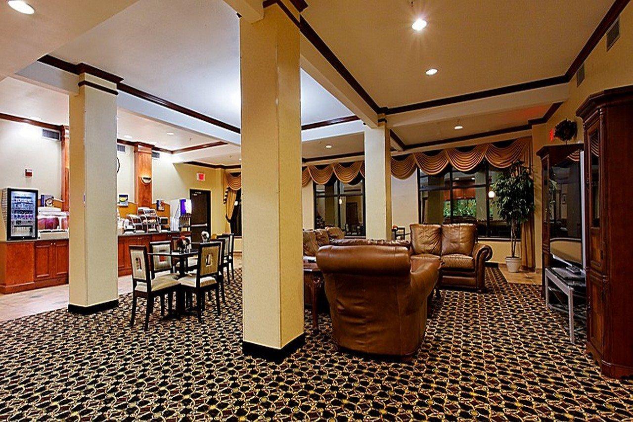 Holiday Inn Express Crockett By Ihg Exterior foto