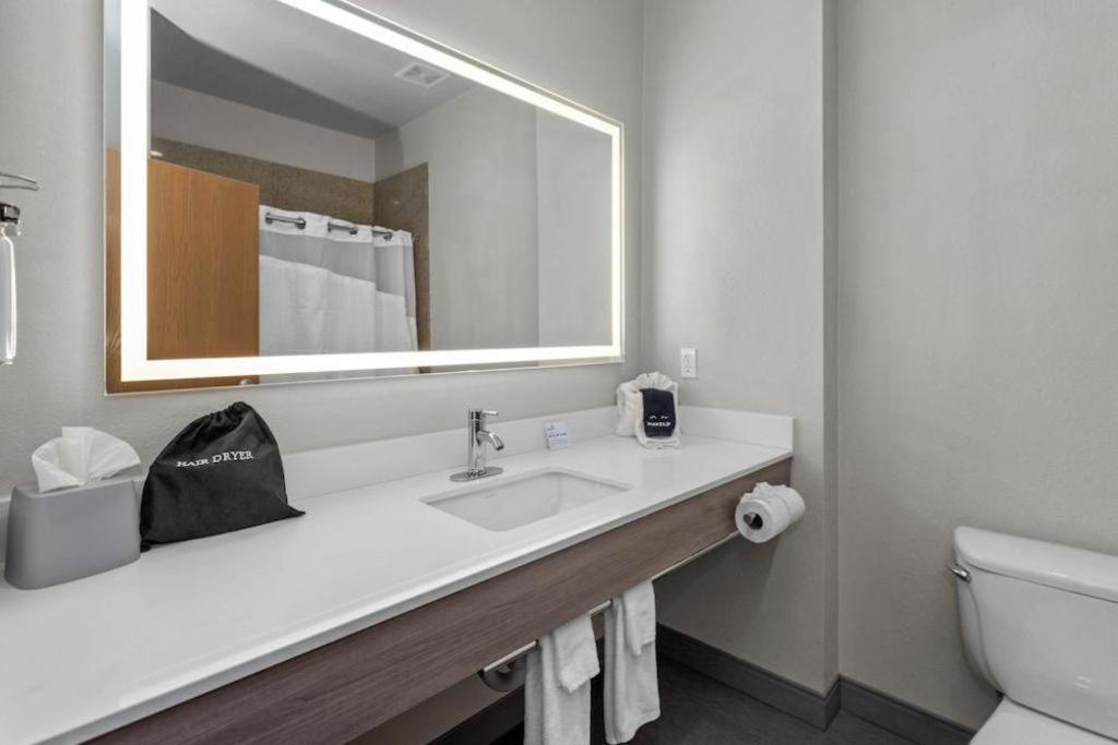 Holiday Inn Express Crockett By Ihg Exterior foto
