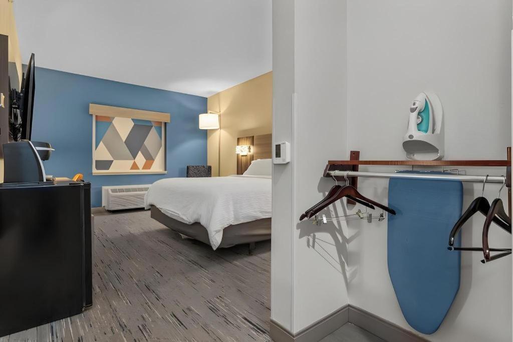 Holiday Inn Express Crockett By Ihg Exterior foto