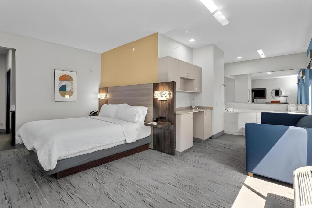 Holiday Inn Express Crockett By Ihg Exterior foto