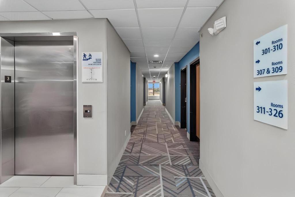Holiday Inn Express Crockett By Ihg Exterior foto